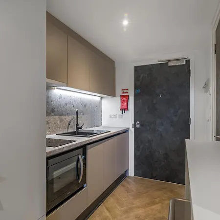 Canvas Manchester, Student Residence & Summer Stays-3